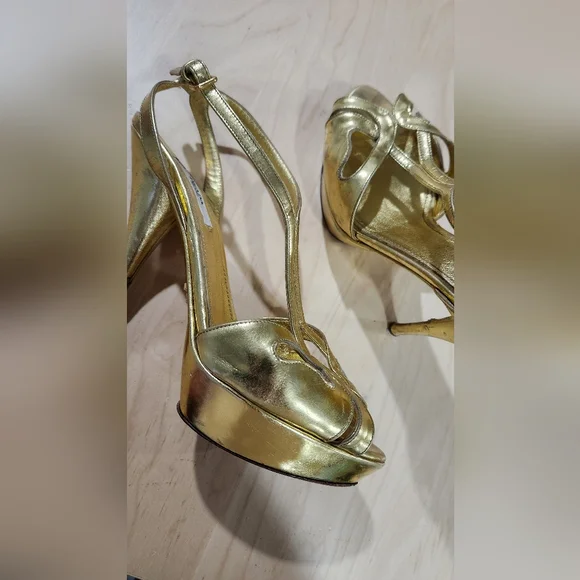 Prada Gold Heels Size 38 - Picture 11 of 11